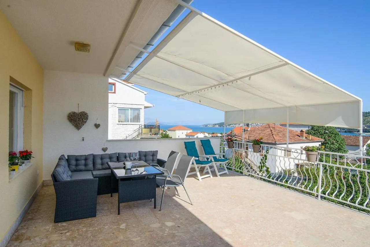 Apartment Choko Trogir