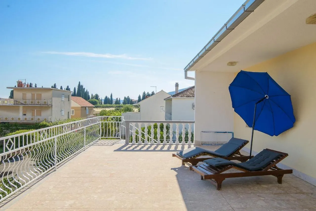 Apartment Choko Trogir